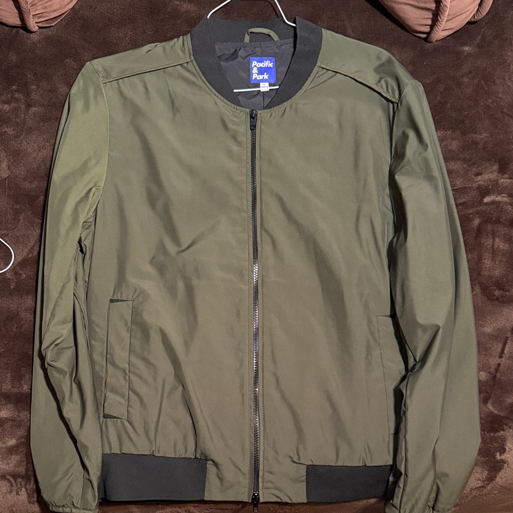 Pacific & park Olive green Bomber Jacket men’s size L